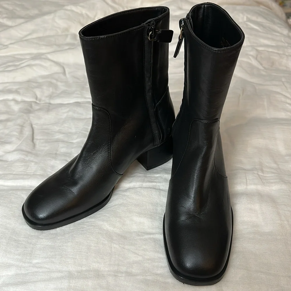 Elegant Stewart Weitzman Black Leather Ankle Boots with Inner Side Zipper NWOT - Picture 2 of 15
